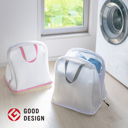 自立する丸ごと洗えるランドリーバッグ