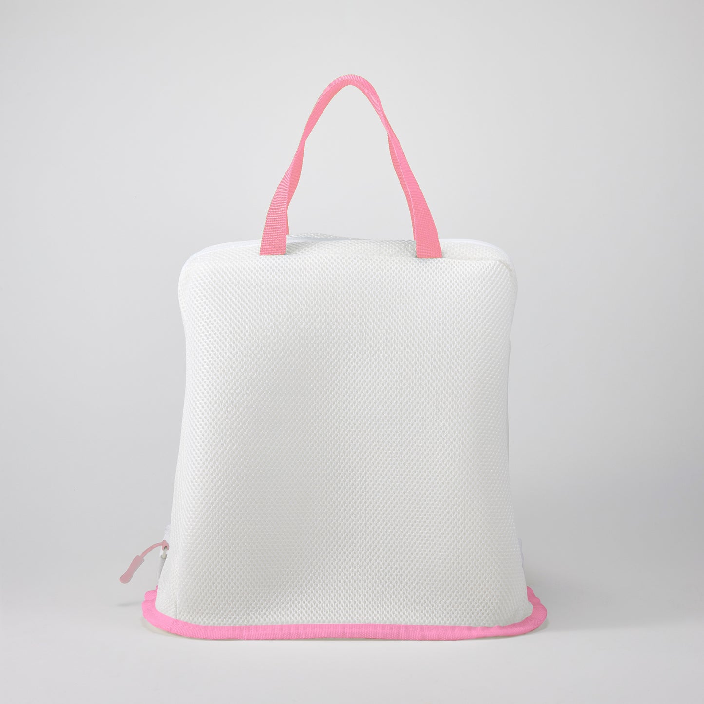 自立する丸ごと洗えるランドリーバッグ